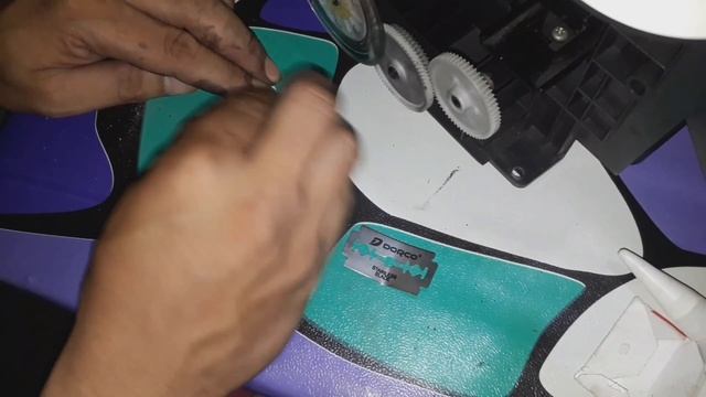 Flat cable repair on screen Epson L5190 смотреть онлайн
