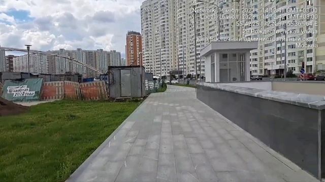 г.Москва, Рождественская улица, д. 29. Уже июль, а мы до сих пор ждём открытие подземных переходов. смотреть онлайн