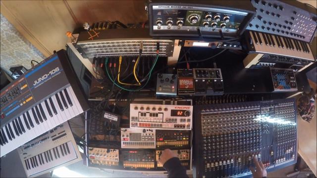 Deep Halftime DnB Session (Juno 106, Minilogue, MS20, Volcas, Engine, Space Echo, Blue Sky) смотреть онлайн