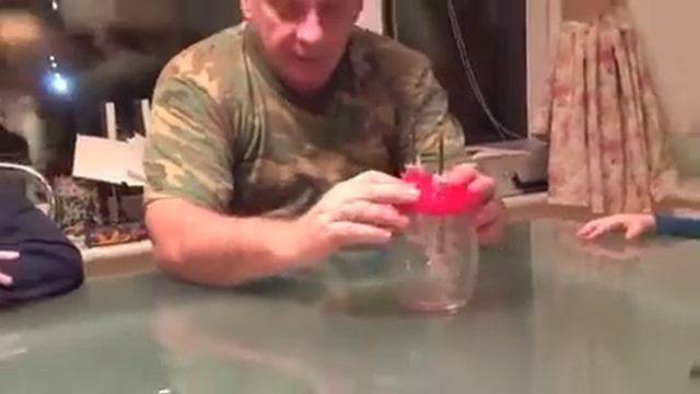 Как в домашних условиях добыть водород и не взорвать ДОМ?!?! смотреть онлайн