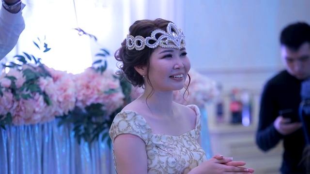 Лучший Флешмоб друзей на свадьбе Астана 2019 (Уже Нур-Султан Т_Т)/Wedding flash mob смотреть онлайн