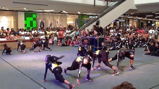 BRAVO TEAM смотреть онлайн