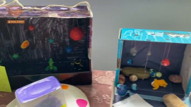 Сегодня день Космонавтики и к этому дню в школе 144 подготовились смотреть онлайн