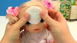 Весёлые Наклейки На Лобик и Живот! Кака Мама Купала Беби Анабель Мультики Для детей Куклы 108мам