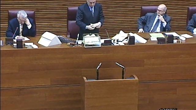 Héctor Villalba nomenat nou president de les Corts Valencianes (12/02/1997) смотреть онлайн