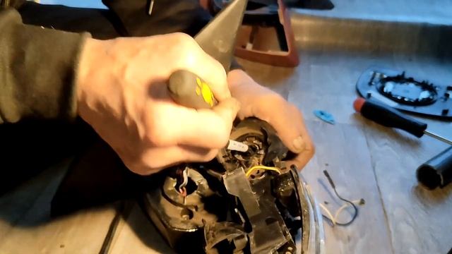 Снятие ,разбор и установка зеркал заднего вида на Лифан Х70. смотреть онлайн