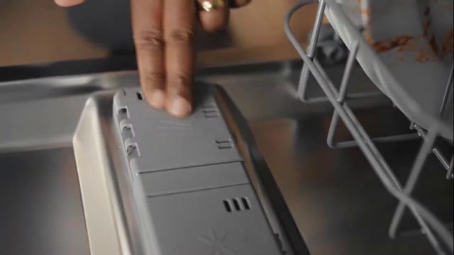 Finish vs Cascade Dishwasher Cleaner - Which One Cleans Better? смотреть онлайн