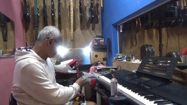 Baixo Ibanez TR Series (como dar uma geral) смотреть онлайн