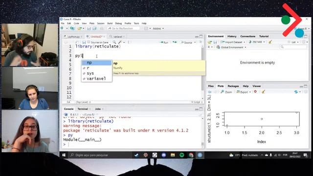 Usando Python e R no RStudio смотреть онлайн