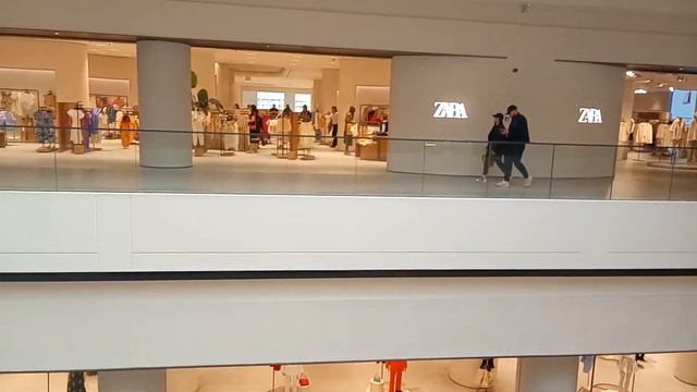 ТРЦ Галерия изнутри Galerija Beograd Belgrade inside смотреть онлайн