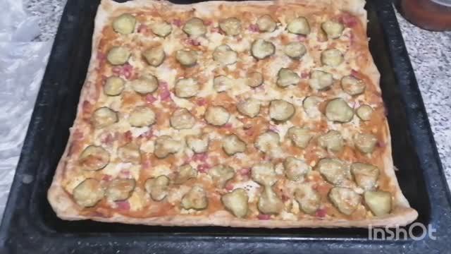 Пицца на слоёном тесте, просто, быстро, очень вкусно! С подсчётом КБЖУ. смотреть онлайн