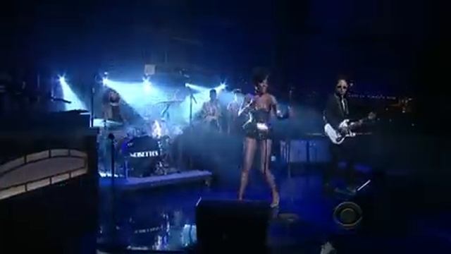 The Noisettes - Never Forget You - LIVE смотреть онлайн
