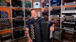 Великолепный баян «МИР» в салоне Баянист