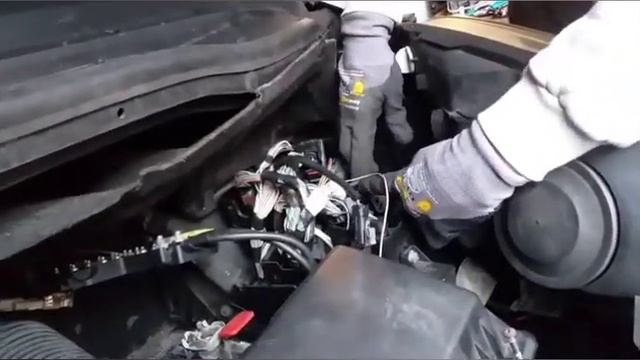 Citroen C4 Picasso ECU Location & Removal
