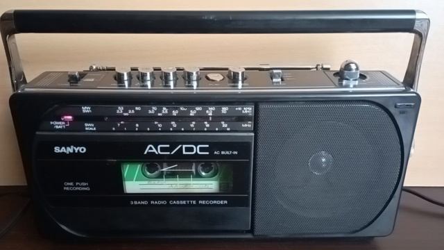 Магнитола Sanyo M 1740H смотреть онлайн