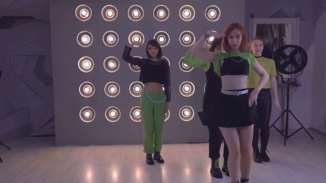 [K-POP DANCE COVER] ÆSPA - Black Mamba by • NEØNIZE • смотреть онлайн