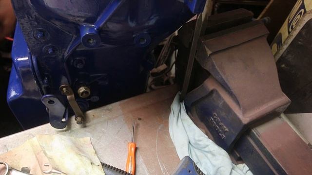 Ford C6 Complete Rebuild with Shift Kit Part 9, Valve Body Install, and Finale...! смотреть онлайн