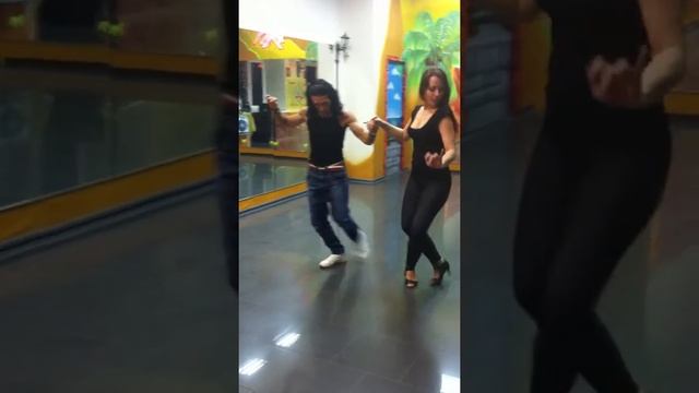 Бачата с Чино смотреть онлайн