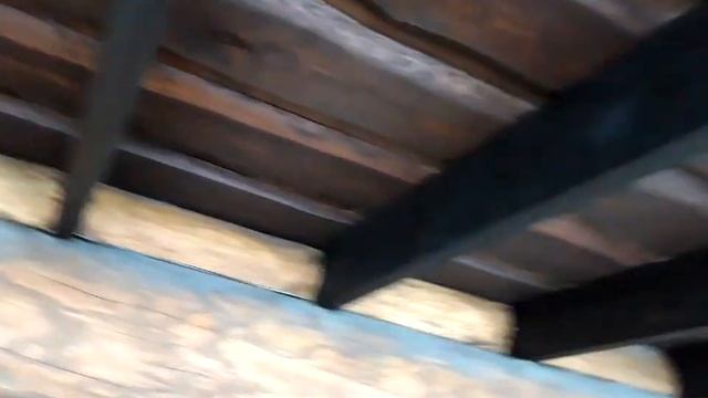 Крыша, которая не течёт, но с неё льётся вода... смотреть онлайн