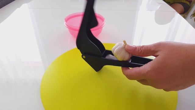 Чесночница Tupperware смотреть онлайн