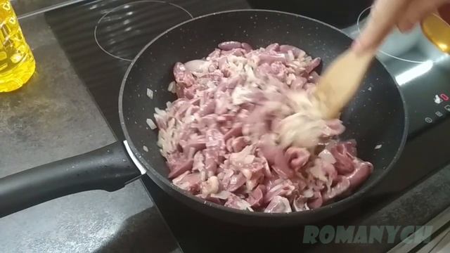 Безумно вкусные! КУРИНЫЕ СЕРДЕЧКИ В СМЕТАНЕ на сковороде смотреть онлайн
