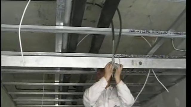 Spusteni plafon CD/UD 4-08 смотреть онлайн