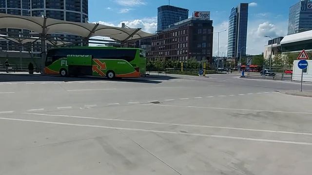 главный автовокзал Братиславы Млинске Нивы смотреть онлайн