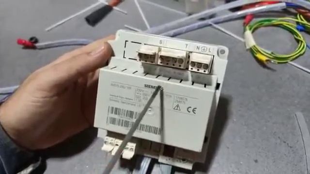 Simens Avs 75 üc Yollu Vana Karti