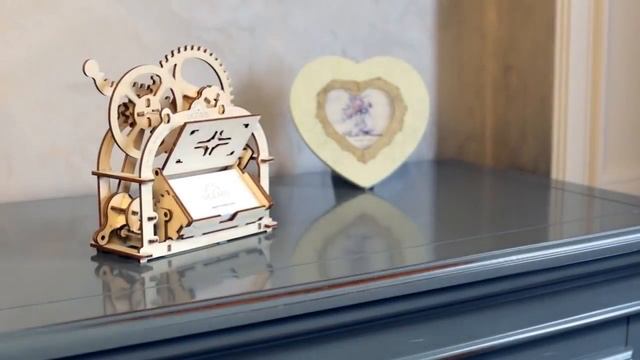 Механическая шкатулка UGEARS