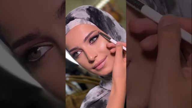 Идеальный матовый макияж с палеткой Viseart 01 Neutral Matte ✨ Образ от прекрасной Омаровой Эсбет? смотреть онлайн