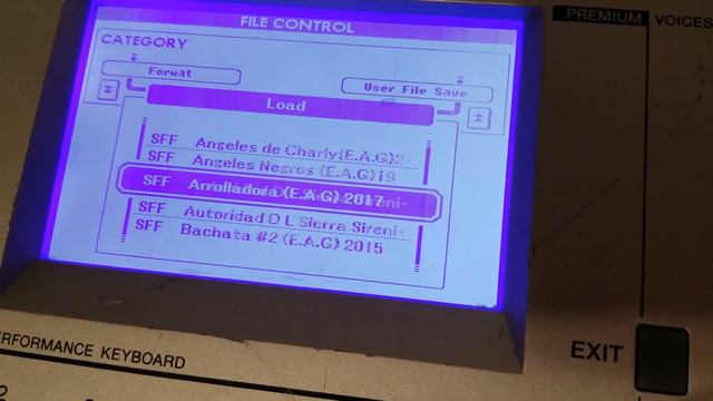 YAMAHA PSR S500 TUTORIAL CARGA DE RITMOS (940) 301-9251 смотреть онлайн
