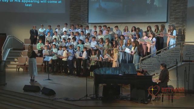 I serve a risen Savior - Поет подростковый хор ц. Вифания MN смотреть онлайн