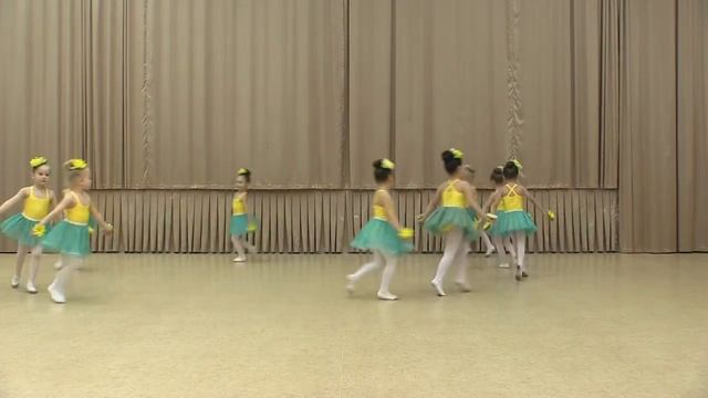 ХО Вкусняшки Танец Кувшинки смотреть онлайн