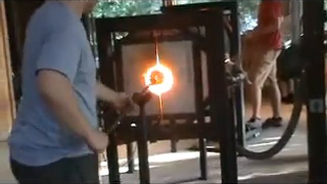 handblowing a glass mug смотреть онлайн