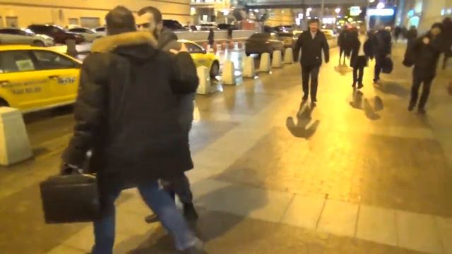 Лев Против Удар в ответ на просьбу смотреть онлайн