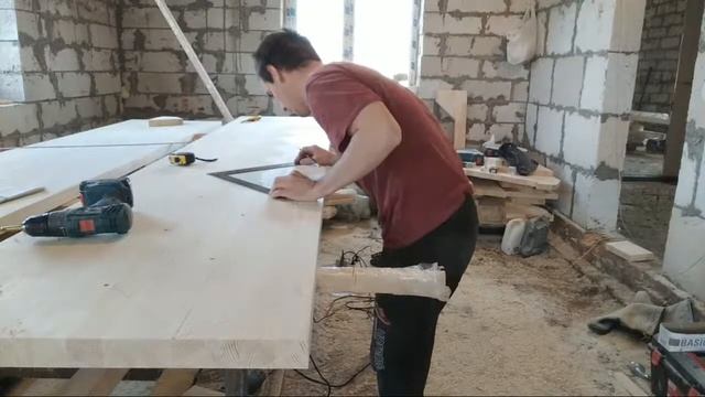 Косоур для лестницы. Как начертить косоур лестницы.