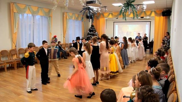 Новогодний бал в 3х классах 489 школы