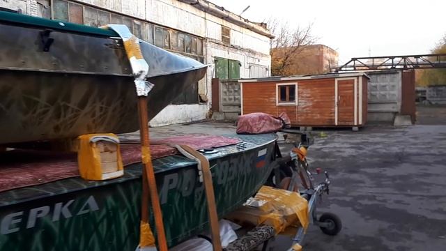 Перевозка двух лодок и двух прицепов одним рейсом ! смотреть онлайн