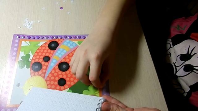Аппликация из пайэток "Божья коровка" смотреть онлайн