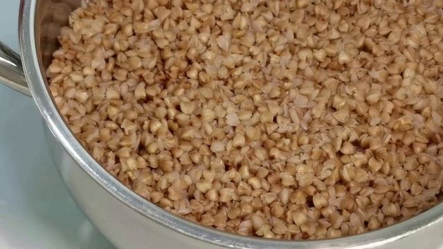 Дети просят КАЖДЫЙ ДЕНЬ! Вкусная СОЛДАТСКАЯ КАША. ГРЕЧНЕВАЯ каша С ТУШЕНКОЙ. смотреть онлайн