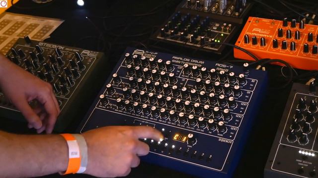 Superbooth 2021: AVP Synth, Analog Drum Machines & Effects (ADS-7 mk2, Ritmobox, Quadwave) смотреть онлайн