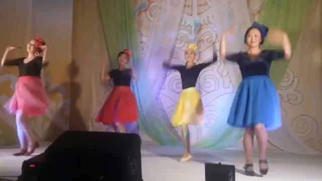 Поздравляем Вас с государственным праздником — Днем народного единства смотреть онлайн