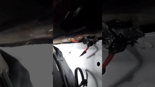 Ремонт обогрева заднего стекла HYUNDAI Solaris методом пайки смотреть онлайн