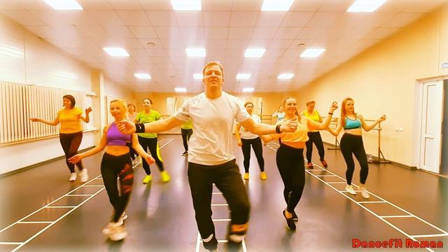 One Night In Dubai - Arash feat Helena@DanceFit смотреть онлайн