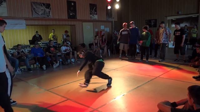HLM(Twister,Mauso) vs. Stred(Kubik,Jendo) prelims Funkastic Jam смотреть онлайн