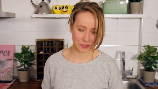 Rainbow Cupcakes (Regenbogen Cupcakes) | BakeClub смотреть онлайн