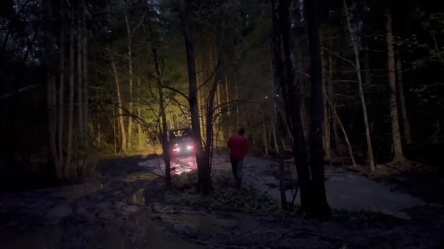 Buggy on muddy road. Night raid. На Багги по лесной дороге ночью. Багги четырёхместный. смотреть онлайн