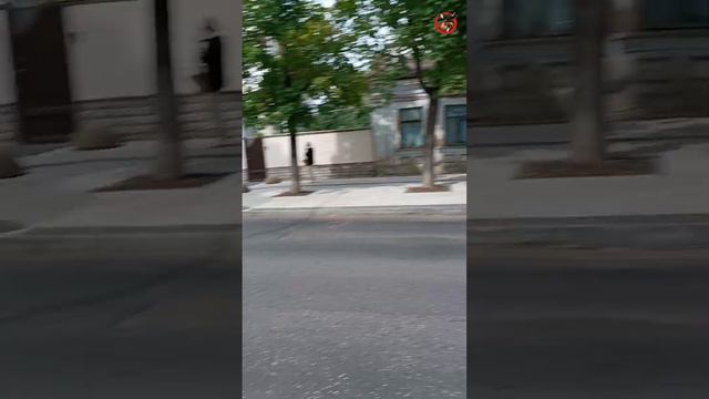 Кишинев опять гость с Украины нам полиция сказала тут нельзя нарушать а там можно смотреть онлайн