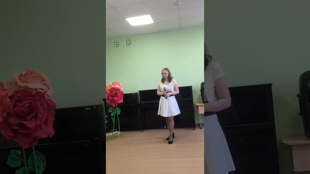 "Мне бы птицею стать" "Радуги -дуги" исполняет Палитова Елизавета смотреть онлайн