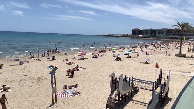 Beach life in Spain, May 2021 смотреть онлайн